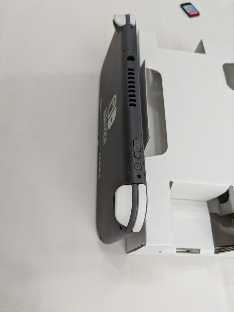 Nintendo Switch Lite（microSDカード付）本体