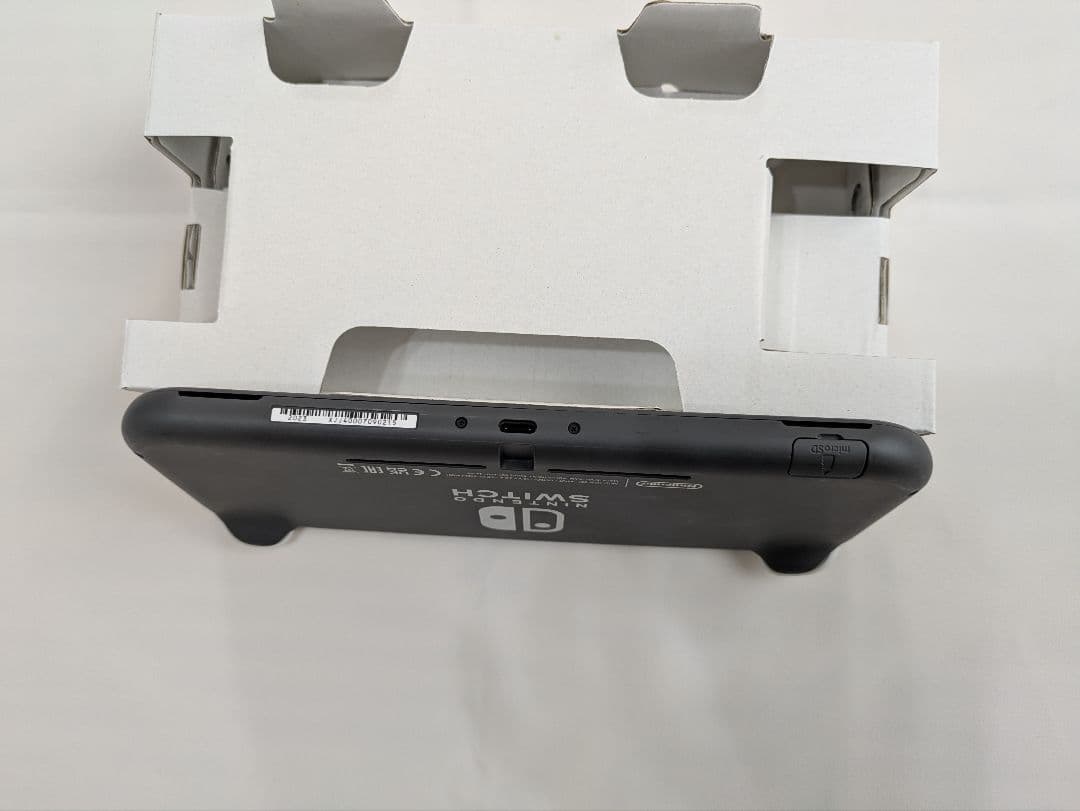 Nintendo Switch Lite（microSDカード付）本体