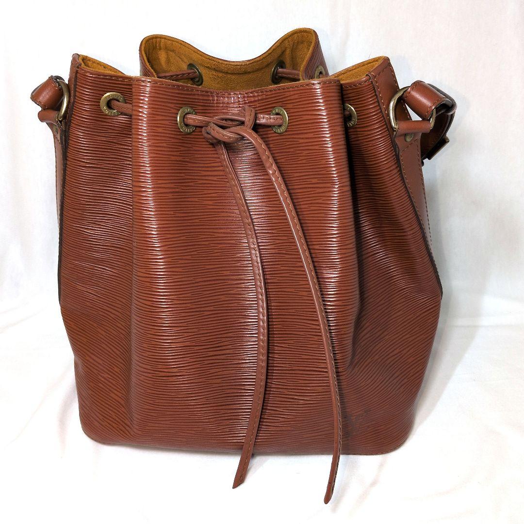 ルイヴィトン エピ プチノエ 巾着 ブラウン