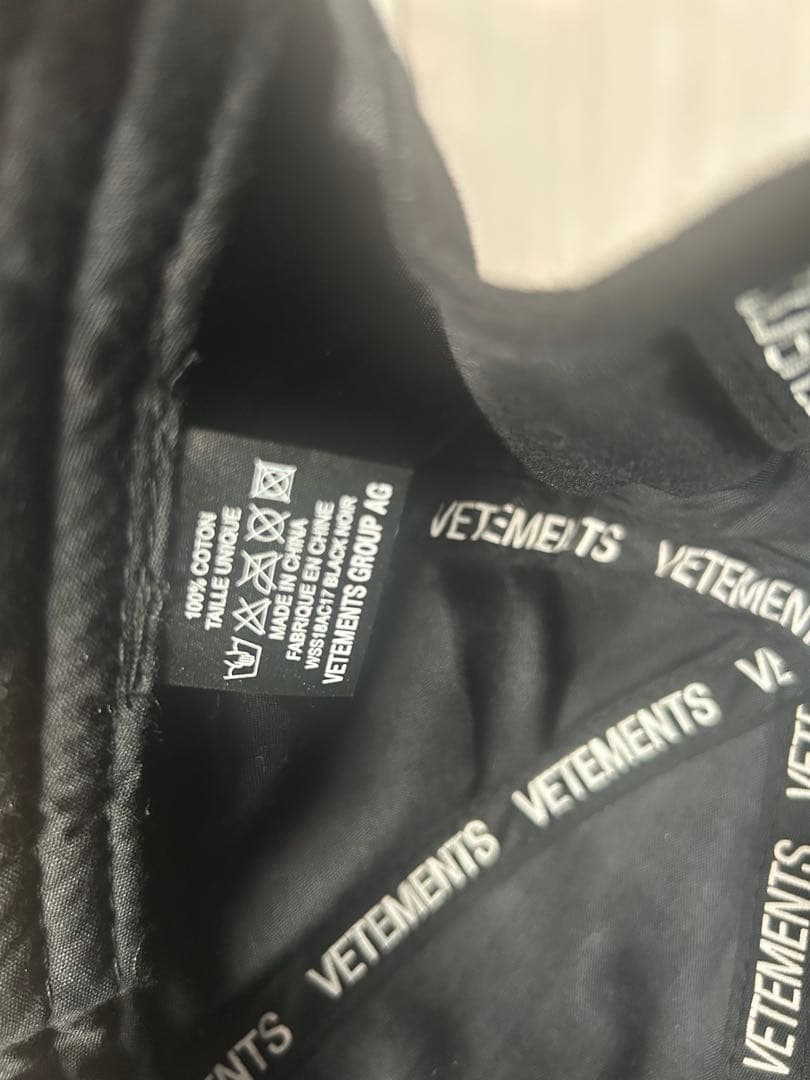 【鑑定済】デムナ期 ヴェトモン VETEMENTS キャップ