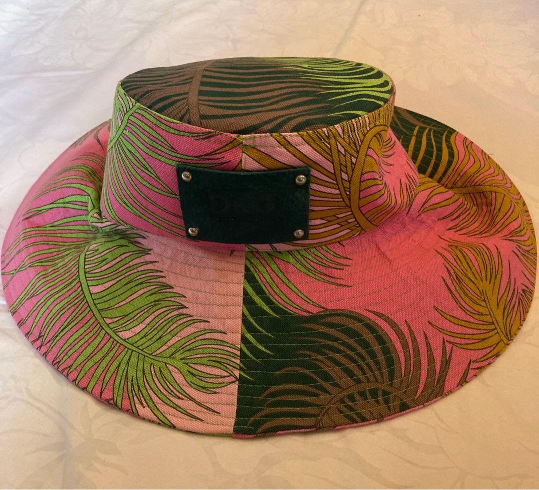 【希少】D&Gハット　デッドストック ‼︎ マルチカラー葉柄ハットつば広タイプ