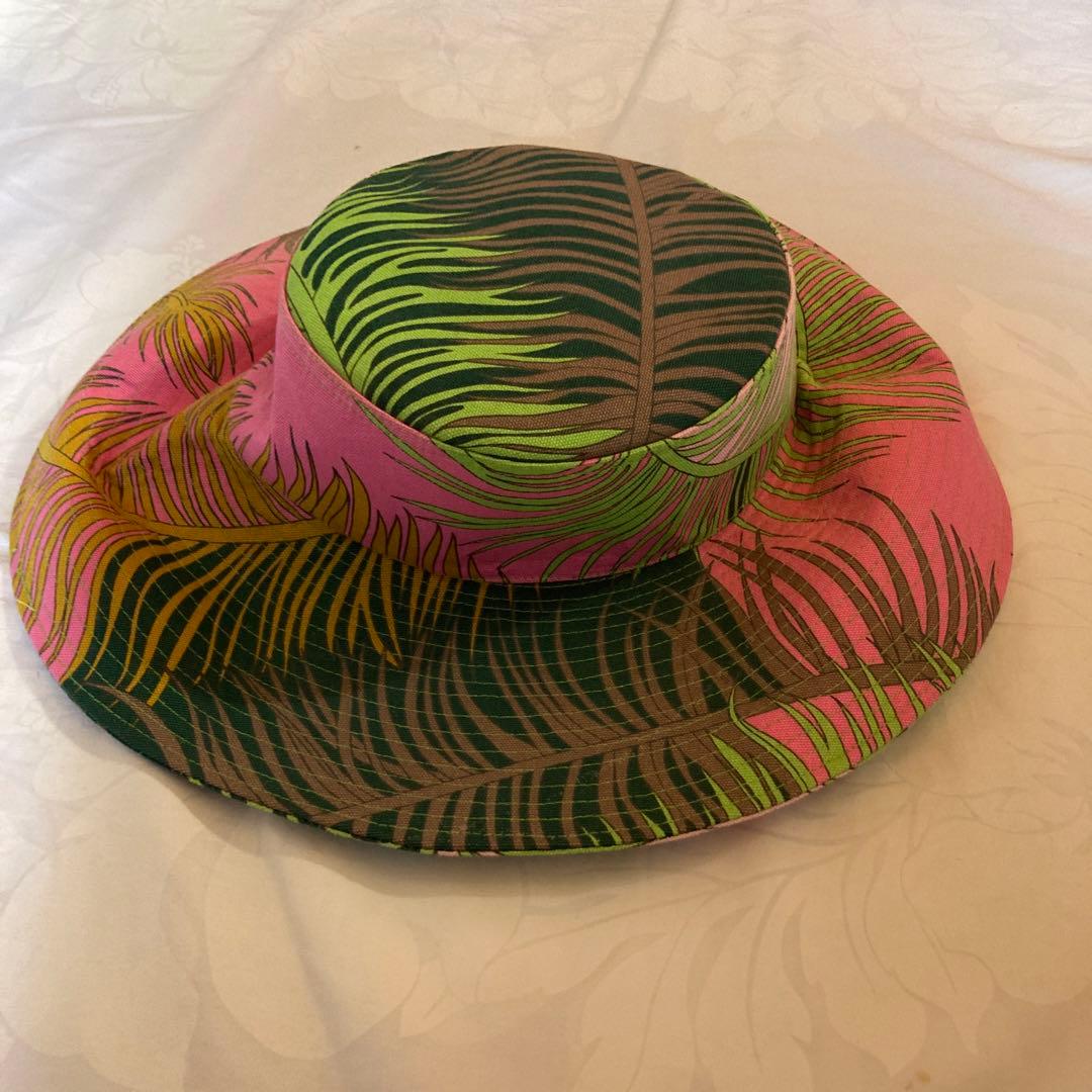 【希少】D&Gハット　デッドストック ‼︎ マルチカラー葉柄ハットつば広タイプ