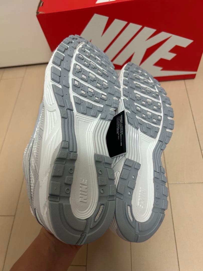 NIKE ナイキ W P-6000 SE IF1756-100 25cm