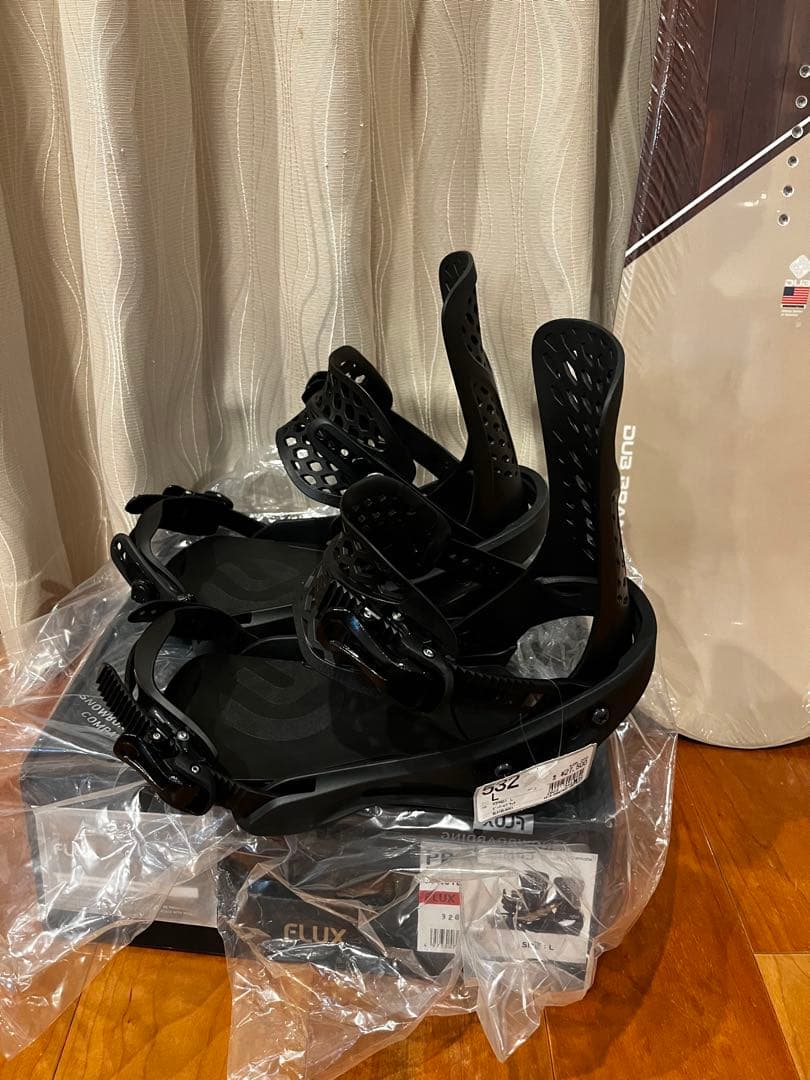 新品　2点セット　バインFLUX 板 DUB 151cm メンズ　スノーボード