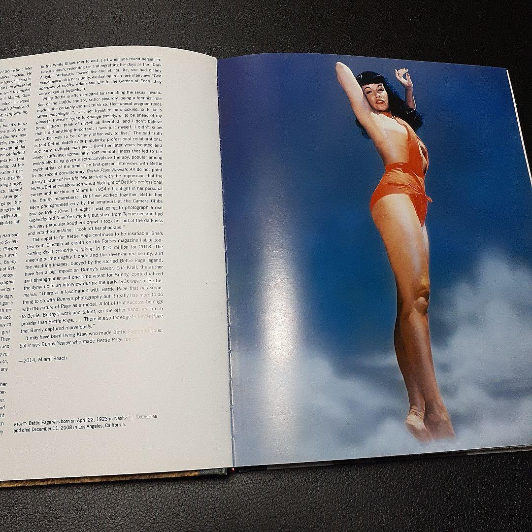 Bettie Page: Queen of Curves ベティペイジ
