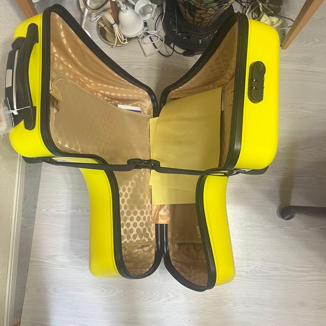 NORICCO ノリッコ 座れるキャリーケース　 イエロー　M