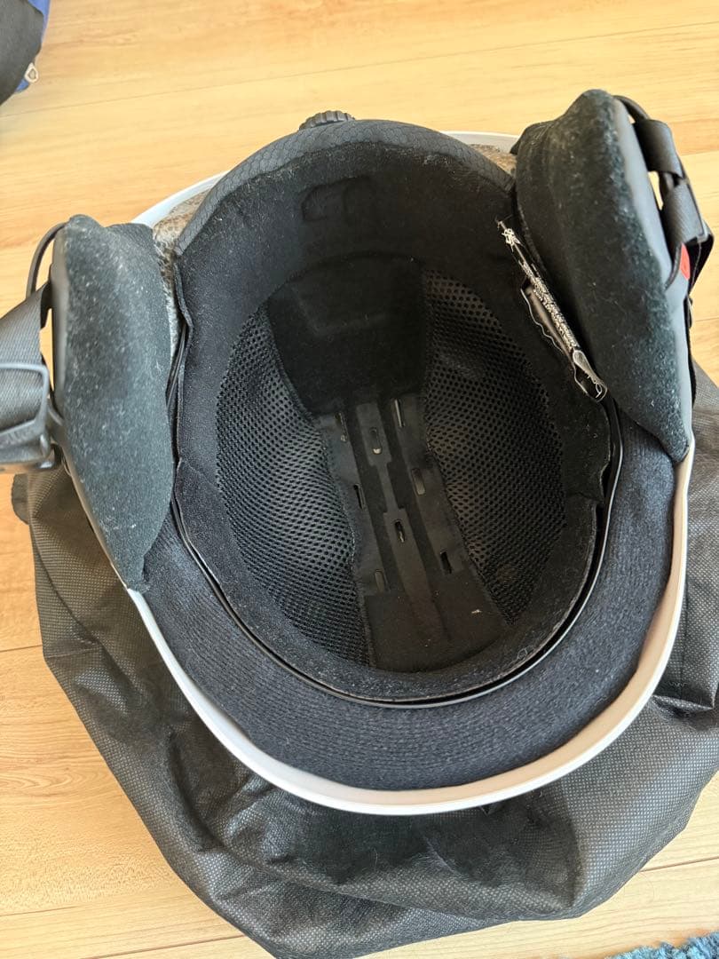 【未使用】Bolle ヘルメット　ゴーグル　セット