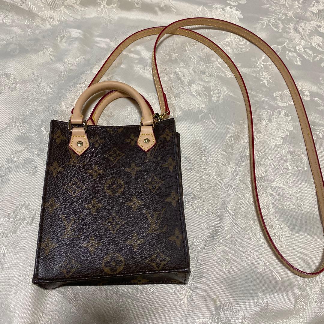 モノグラム ショルダーバッグ　スマホバッグ