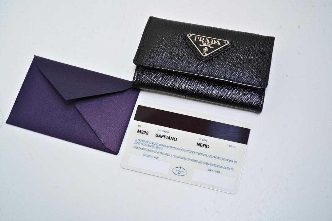 PRADA ブラックレザーキーケース 未使用保管品 6本