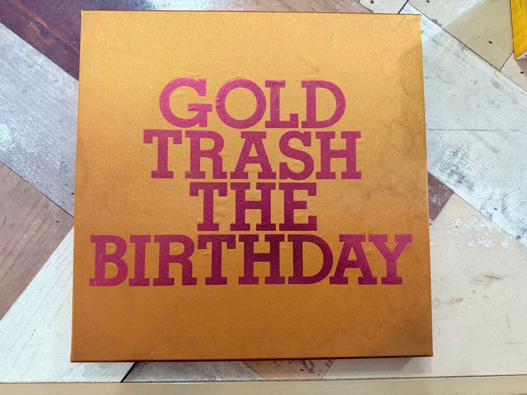 THE BIRTHDAY GOLD TRASH 限定版　シリアルナンバー入り