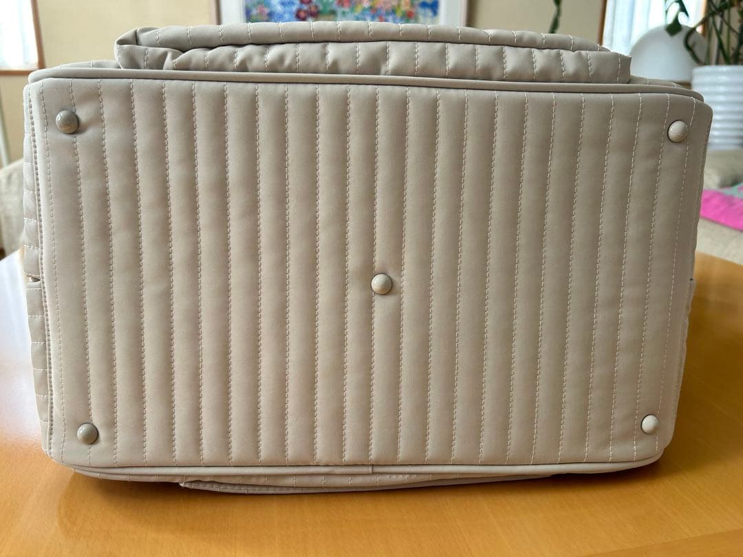 【moncheri 】ベージュ キルティングキャリーバッグ 中型犬