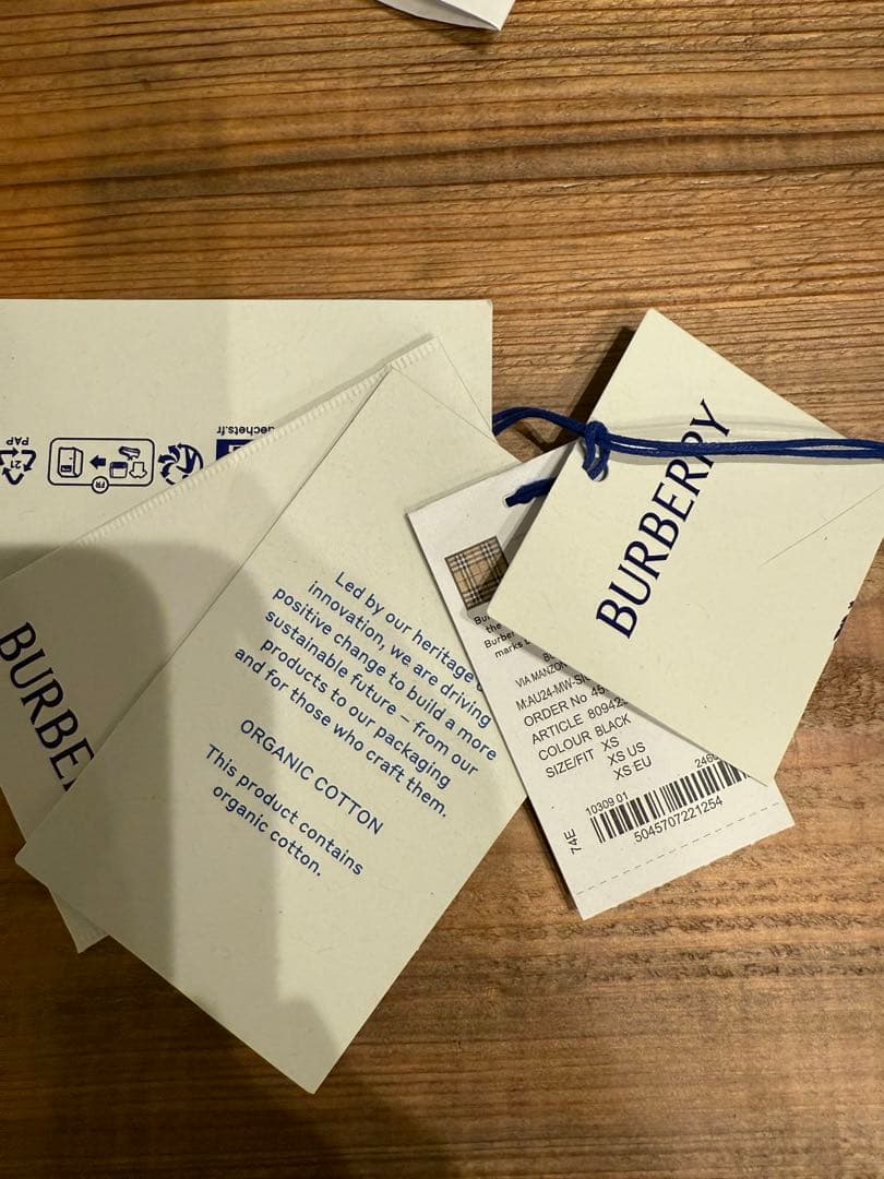 未使用　BURBERRY ポロシャツ ダークネイビー