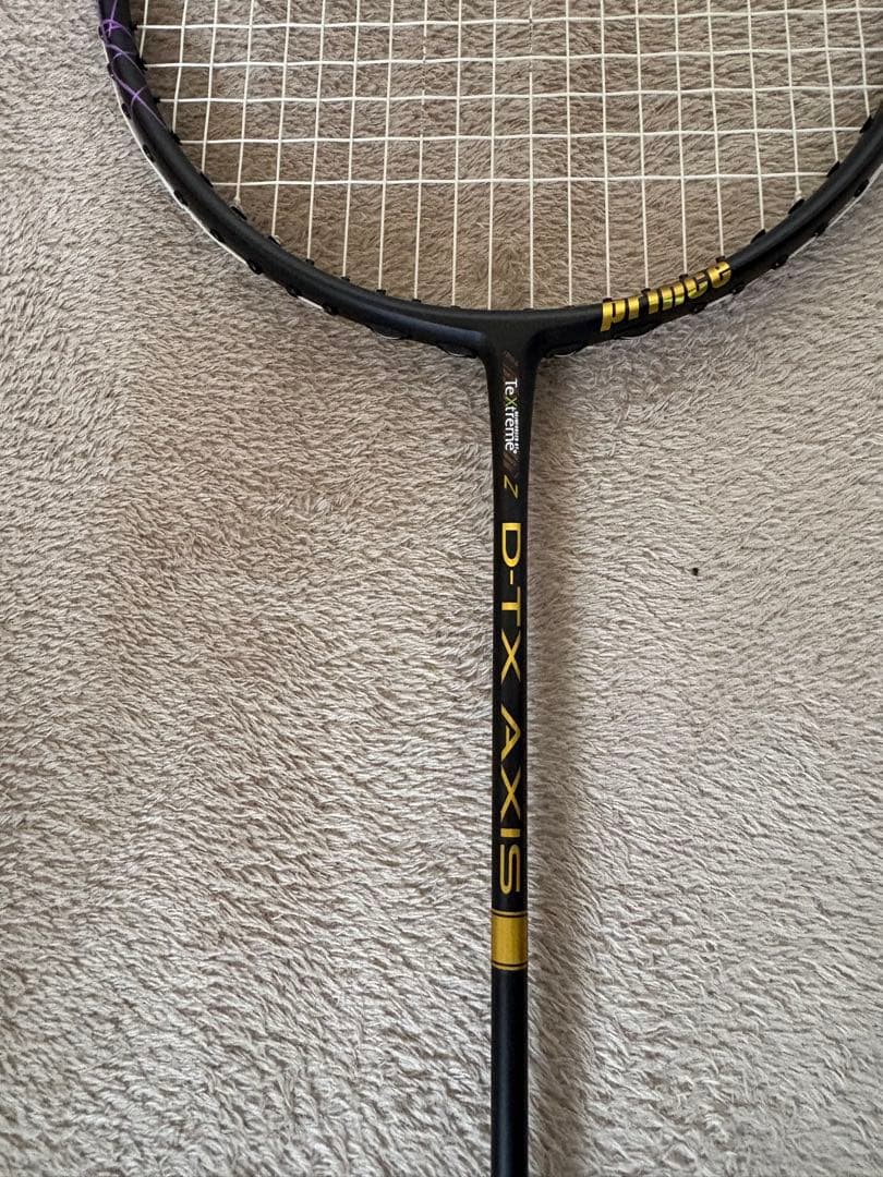 【ほぼ新品】PRINCE DT-X AXIS 傷なし　バドミントンラケット