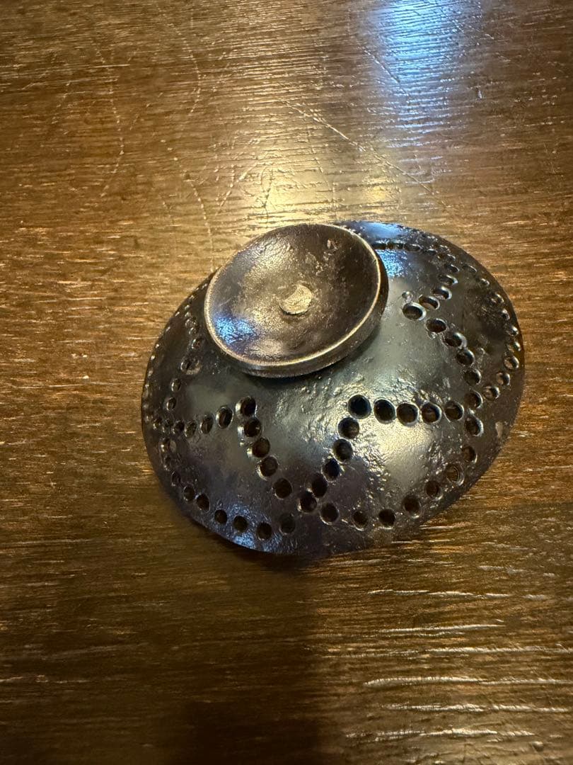 鐵製　透かし燭台　ろうそく立て 大1小2