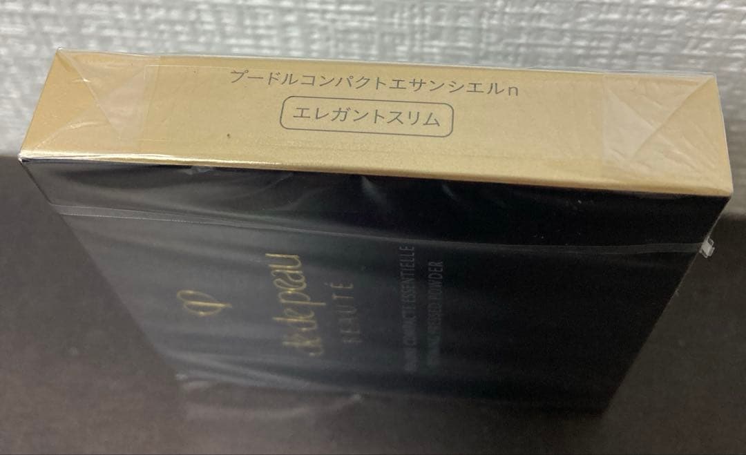 【最終値下げ】クレドポーボーテプードルコンパクトエサンシエルn エレガントスリム