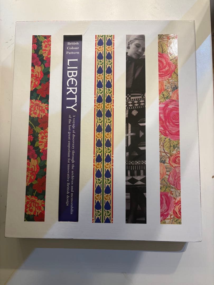 LIBERTY: British Colour Patterns 洋書