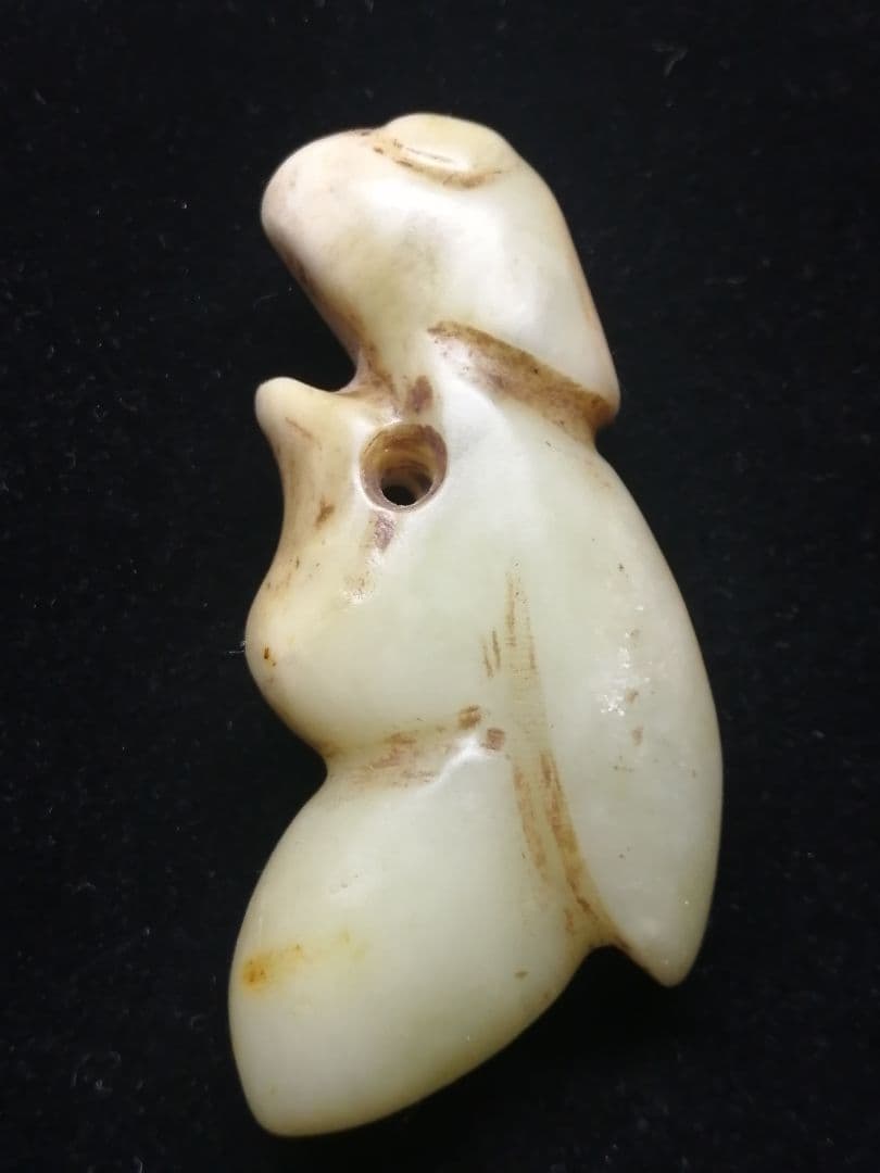 ★縄文期『糸魚川翡翠獣形勾玉』出土品　7.3cm　儀式勾玉　非常に珍しい勾玉です