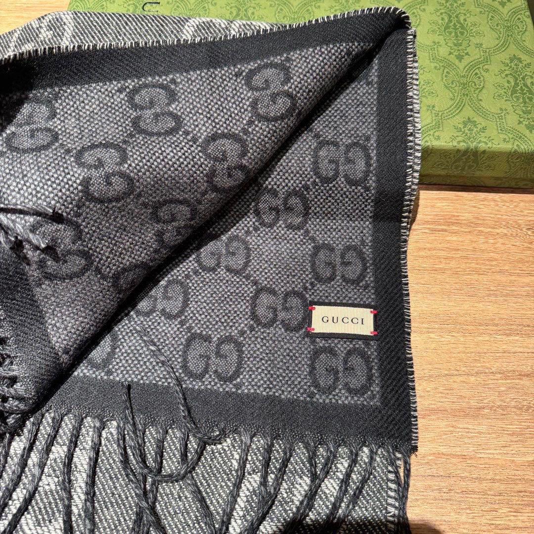 GUCCI GG柄 マフラー