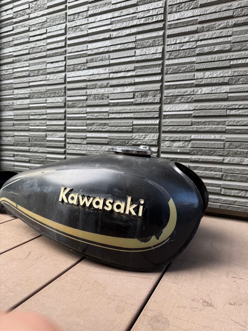 Kawasaki バイクタンク 黒 傷あり kz1000 KZ外装　A2外装