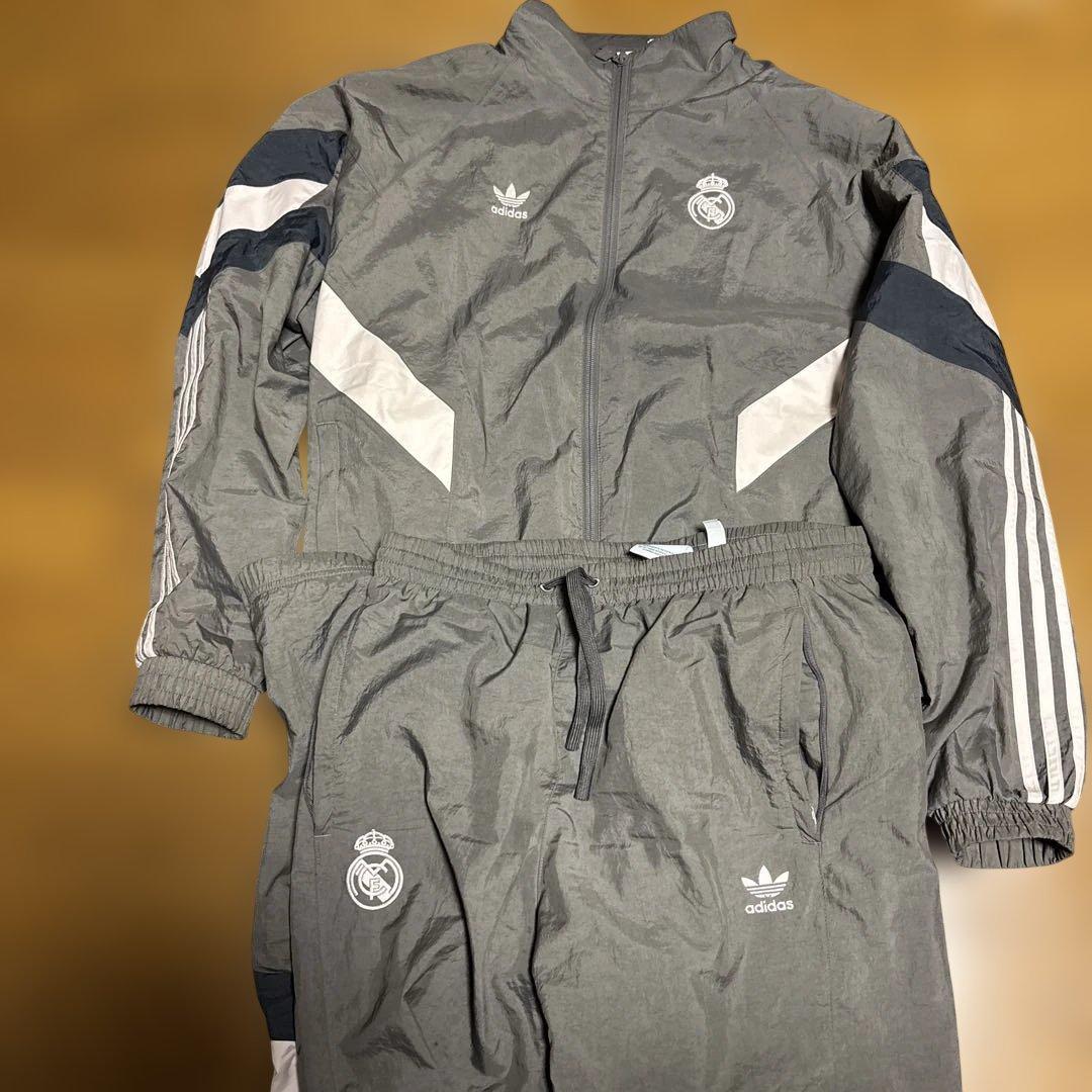 (売り切りたい)adidas レアルマドリード　トラックジャケット　セットアップ