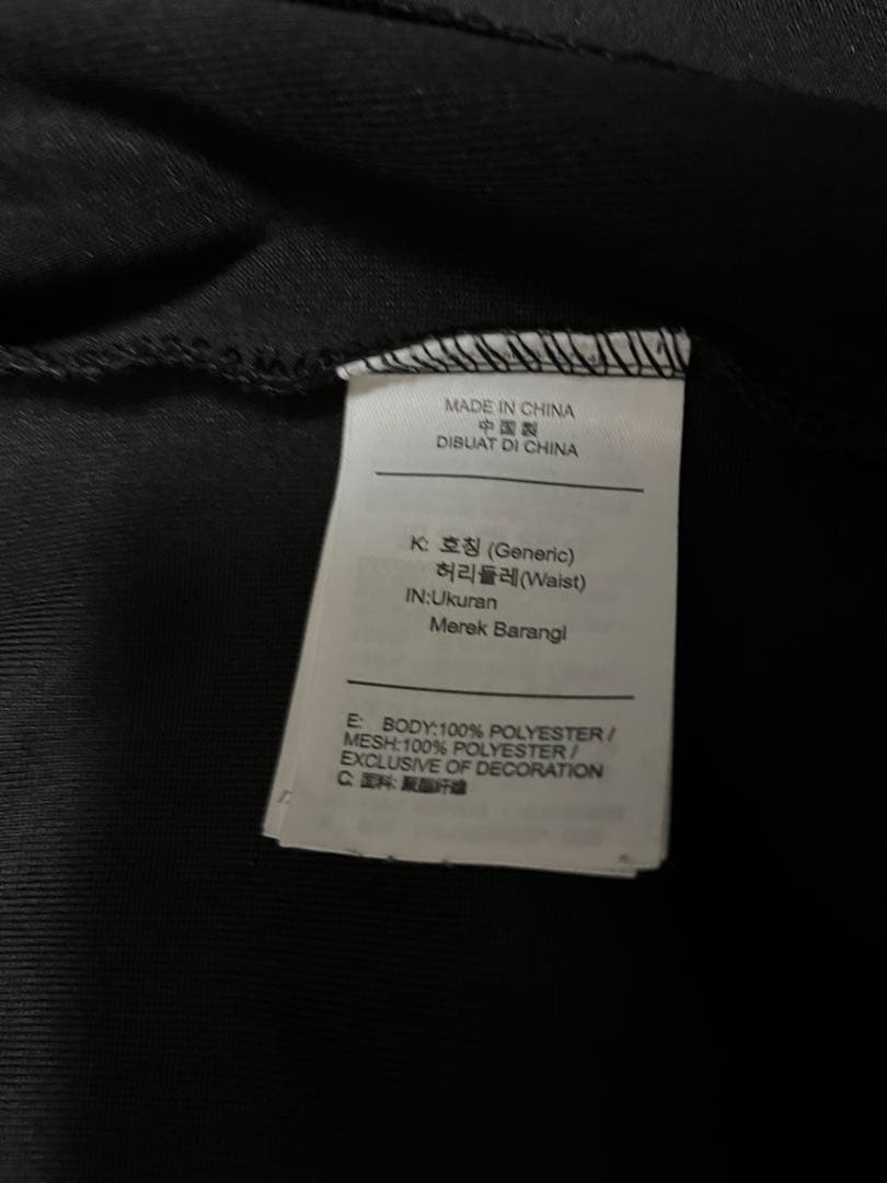 黒テックフリース