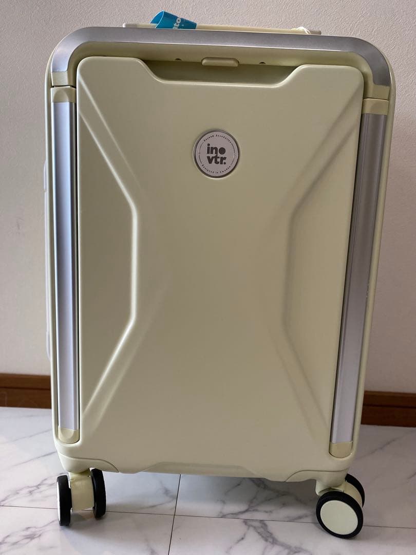 innovator スーツケース　Sサイズ38L 機内持ち込みサイズ