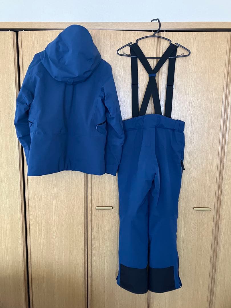 ファブリススキーウェア上下セット Mサイズ