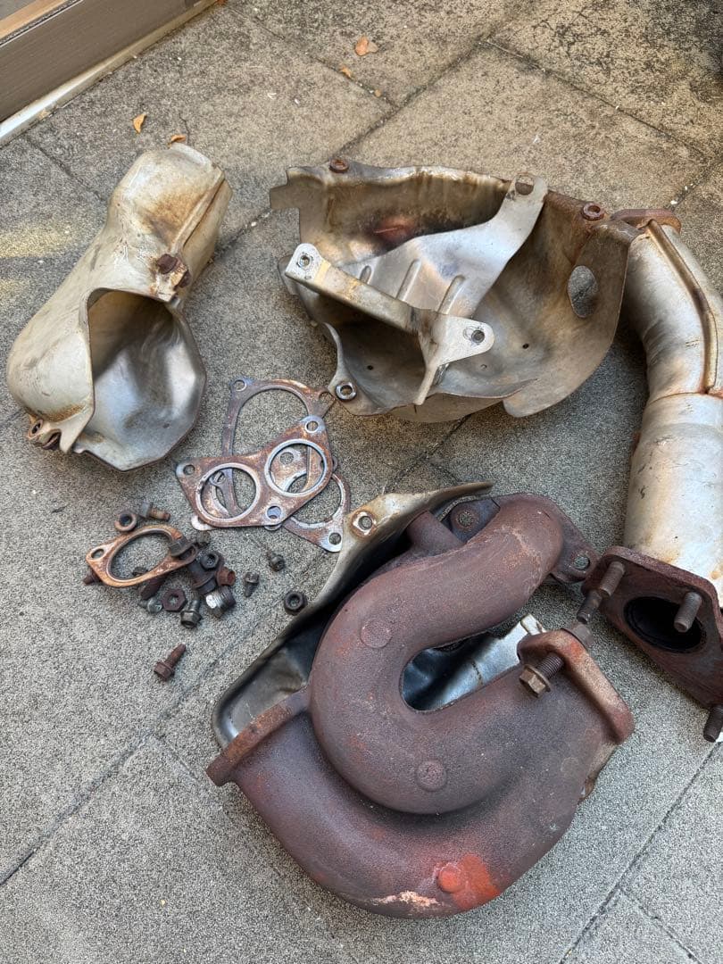 GC8 エキゾーストマニホールド