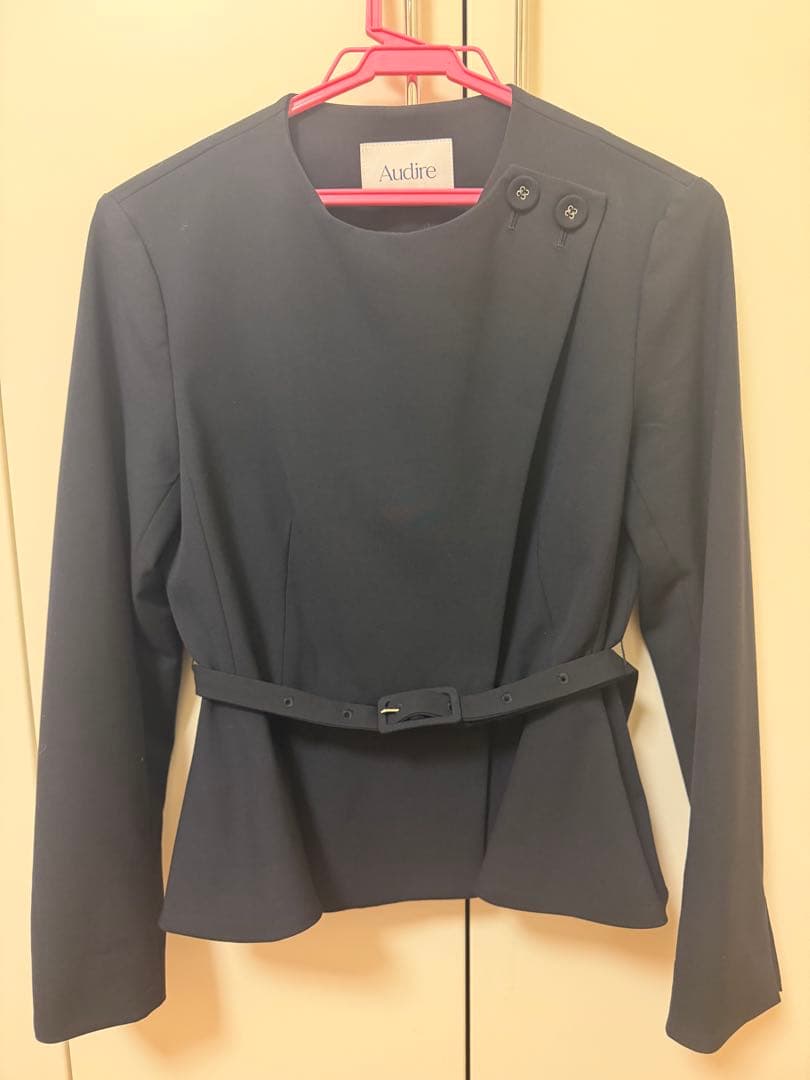 1回着用★美品★audire Noona peplum jacket