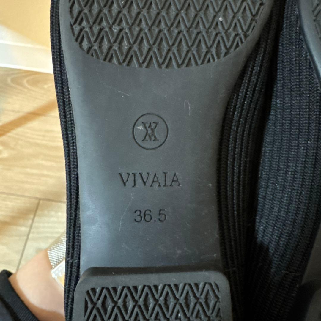 VIVAIA スクエアトゥ フラットシューズ パンプス