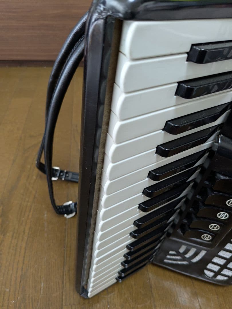 TOMBO アコーディオン No. 65 MMM　34鍵盤80ベース