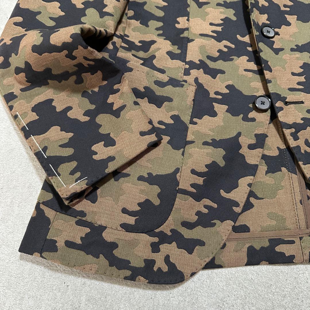 新品・ブートニエール付✨　44(S) 迷彩　タリアトーレ　アンコンジャケット　茶