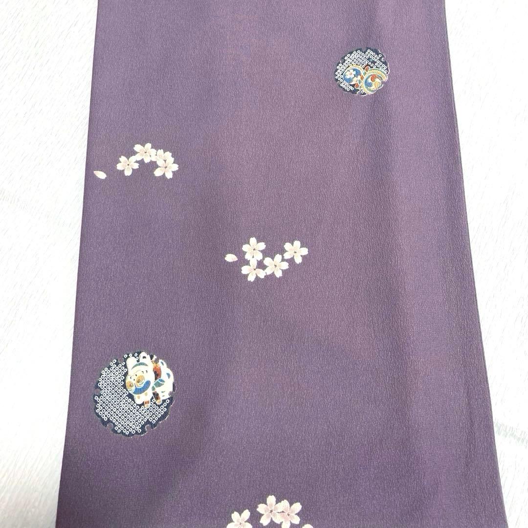 【美品✨】東レシルック　洗える着物　小紋　くすみの紫色　桜　雪輪に狛犬　駒　P5