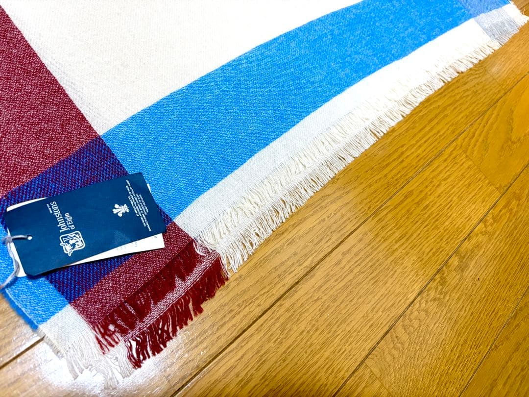 【新品・未使用・タグ付き】Johnstons of Elgin大判ストール