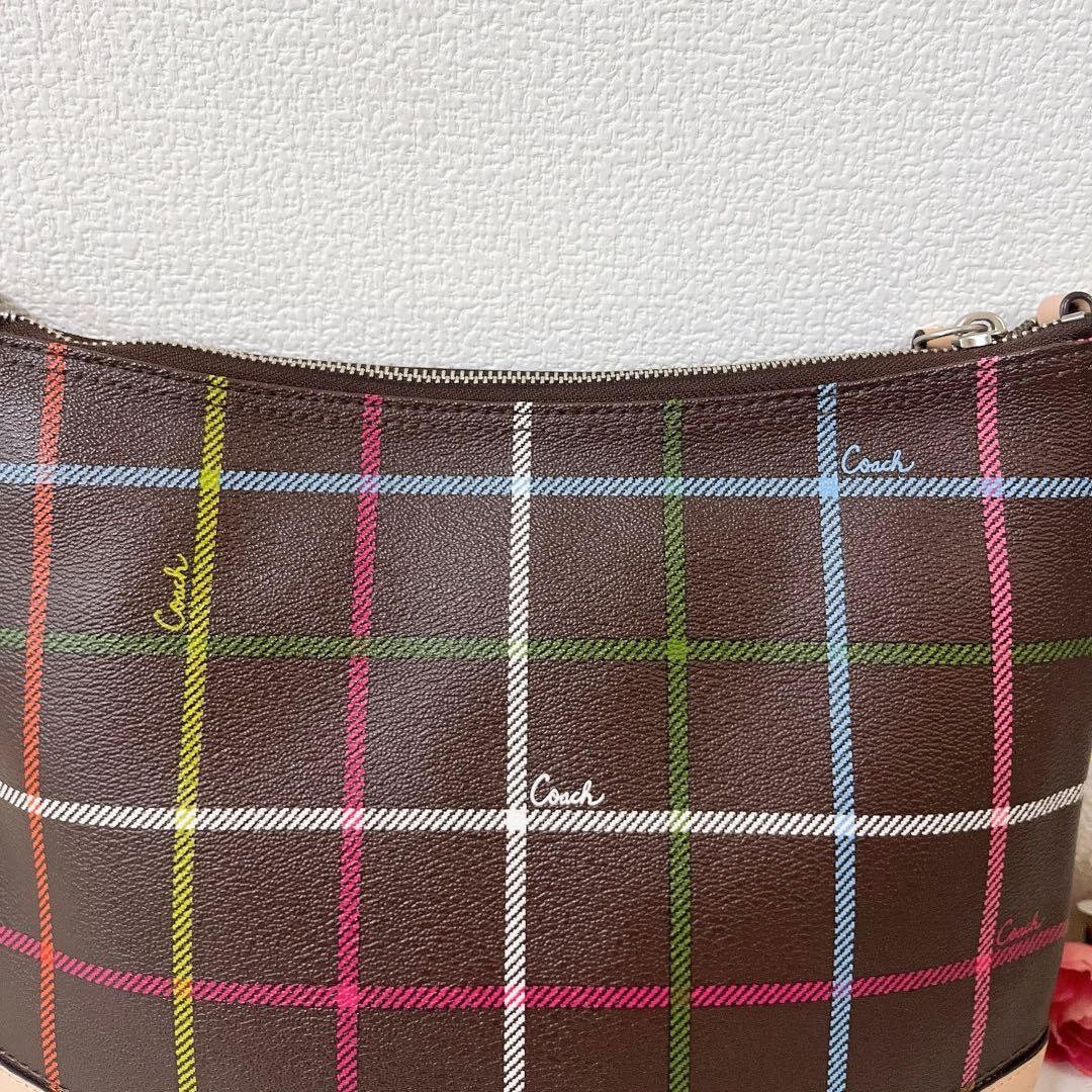 極美品★COACH コーチ ショルダーバッグ 斜め掛け PVC×レザー チャーム