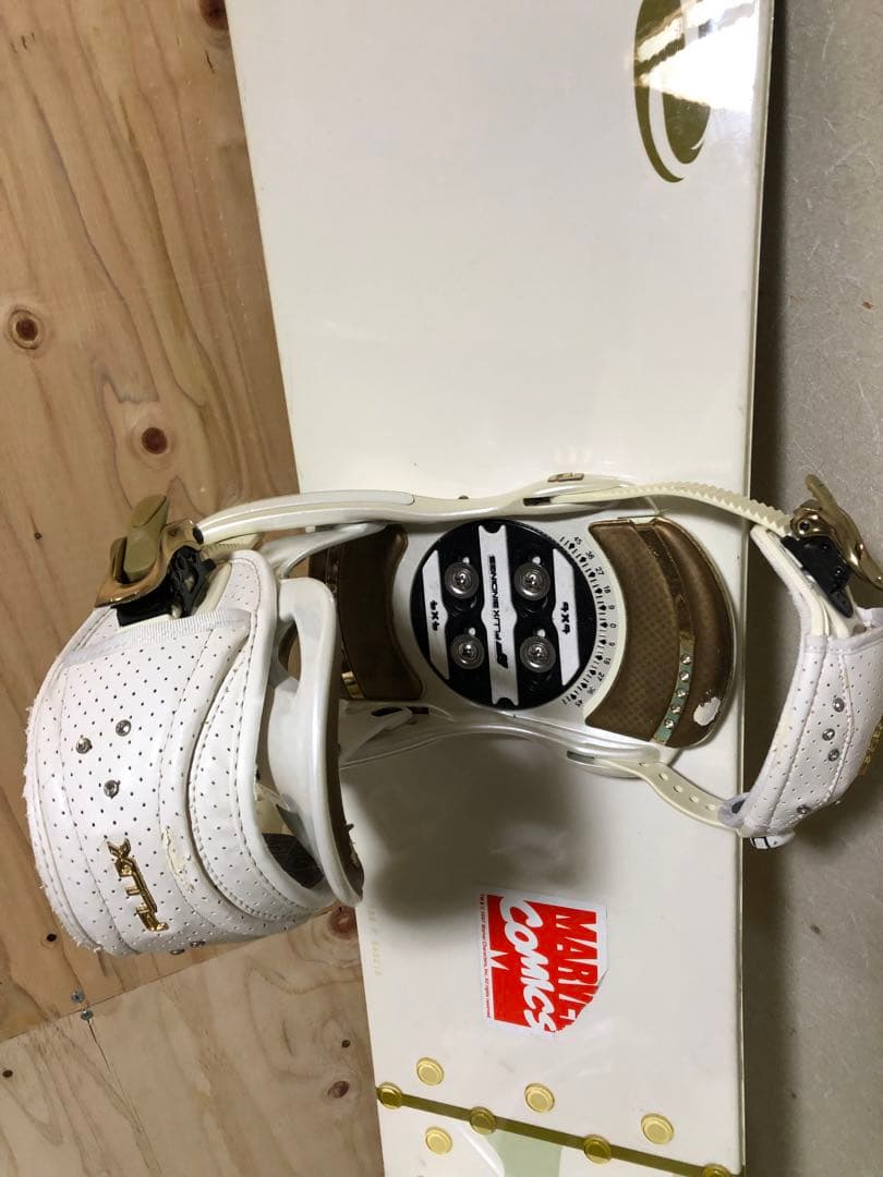 限界値引きZUMAスノーボードFLUXビンディングセット