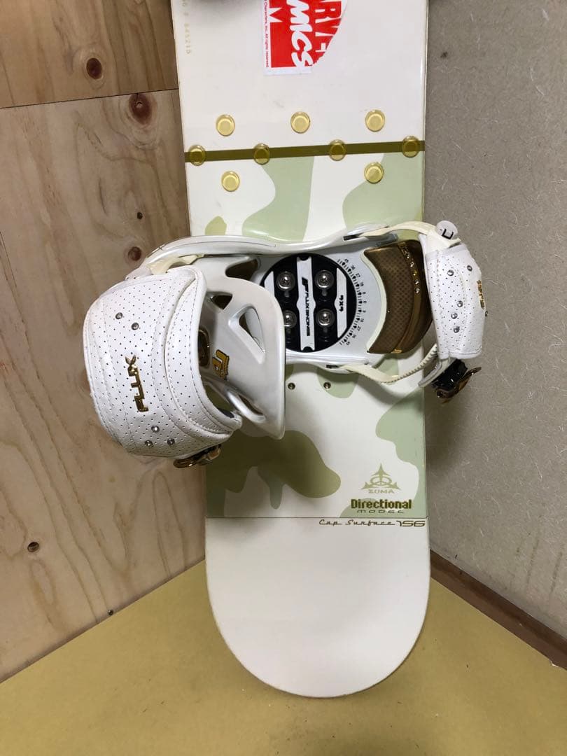 限界値引きZUMAスノーボードFLUXビンディングセット