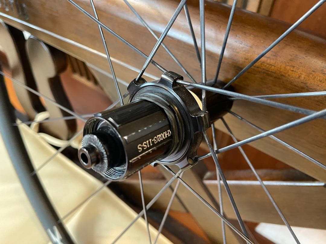 【美品・超軽量】ヒルクライムに！ Xentis ゼンティス SQUAD 2.5