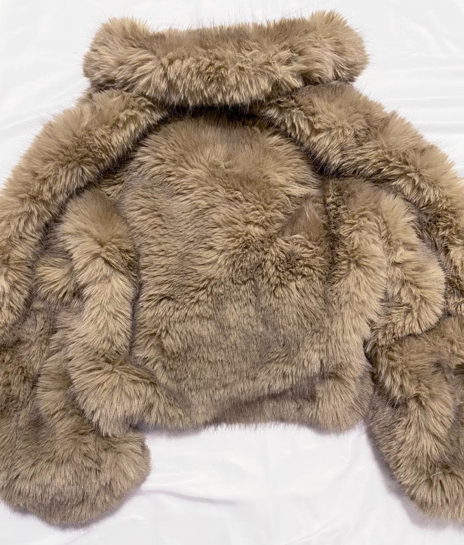 新品‼ ZARA ショートフェイクファーコート ライトベージュ S
