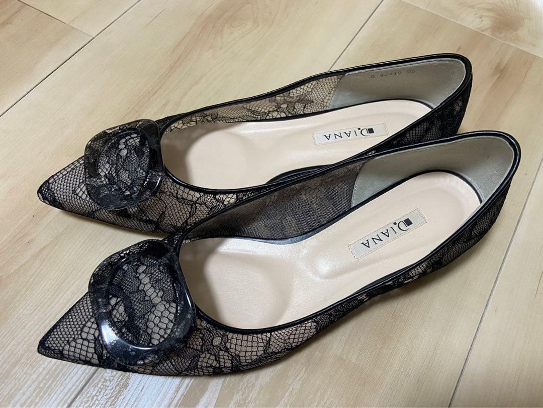 【美品】 Diana ブラック レース フラットシューズ
