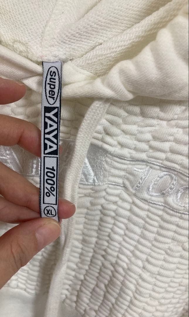 SUPERYAYA スーパーヤヤ　ホワイト フーディ