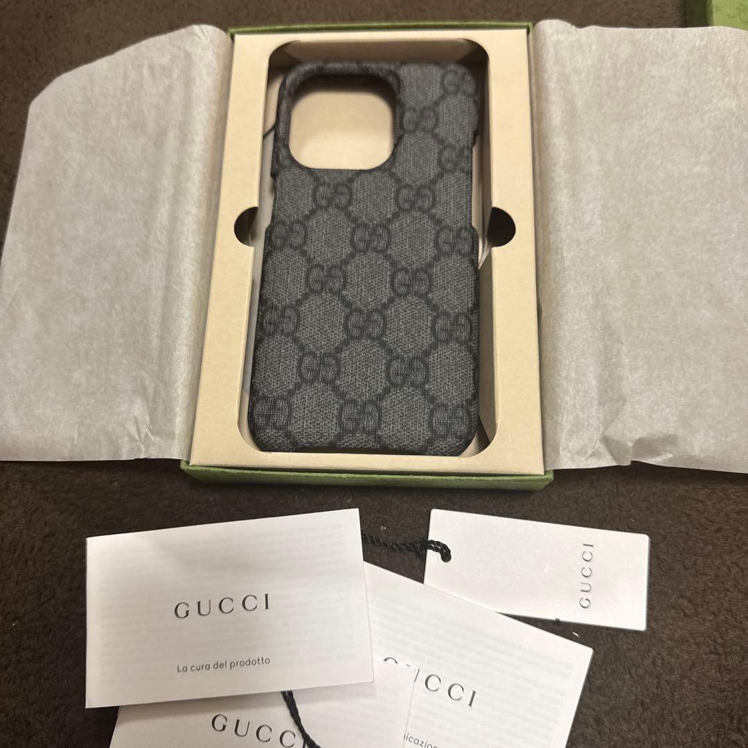 iPhone 15 pro 用　ケース　GUCCI