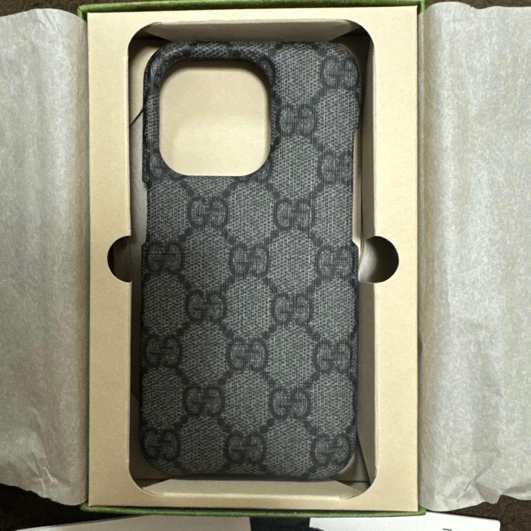 iPhone 15 pro 用　ケース　GUCCI