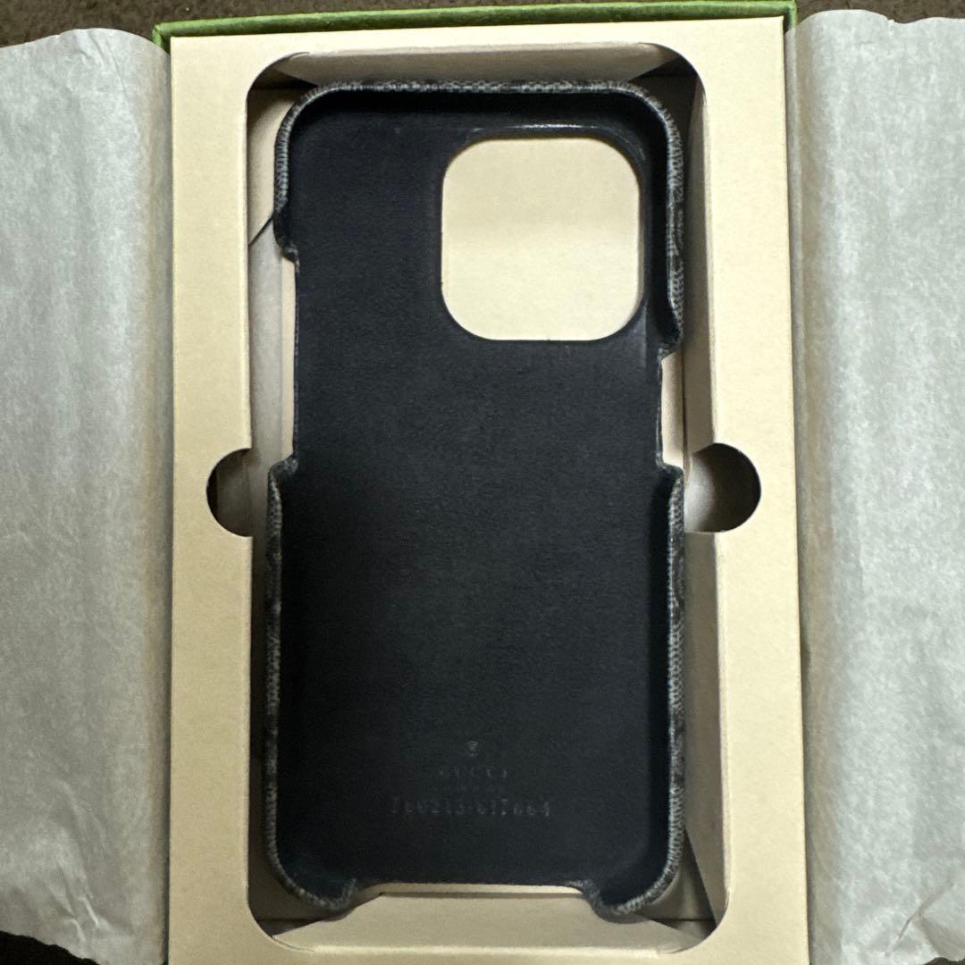 iPhone 15 pro 用　ケース　GUCCI