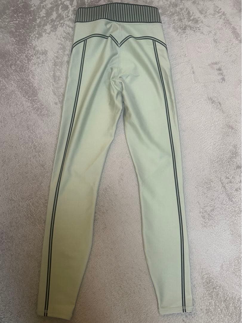 alo レギンス xs limestone Airlift