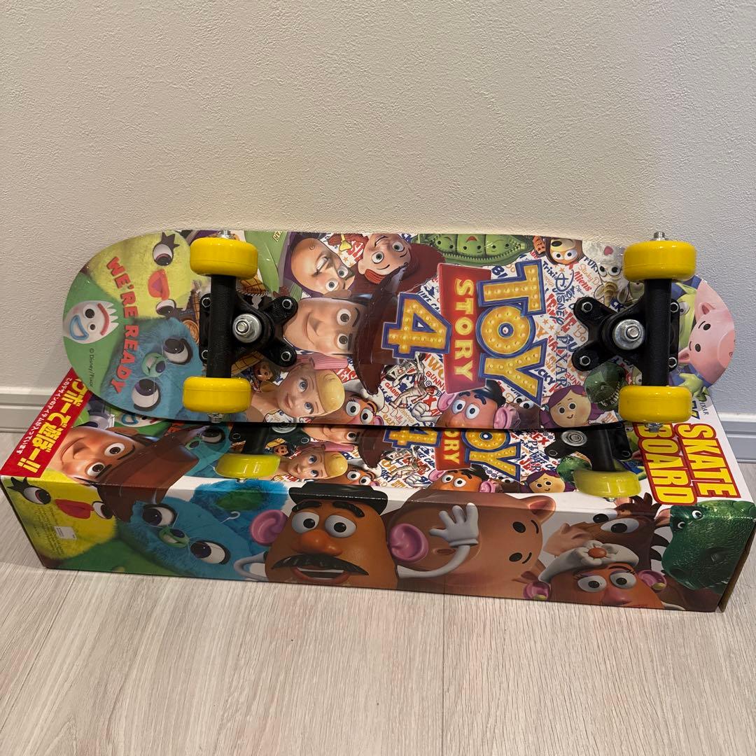 Disney・PIXAR TOY STORY4 SKATE BOARD