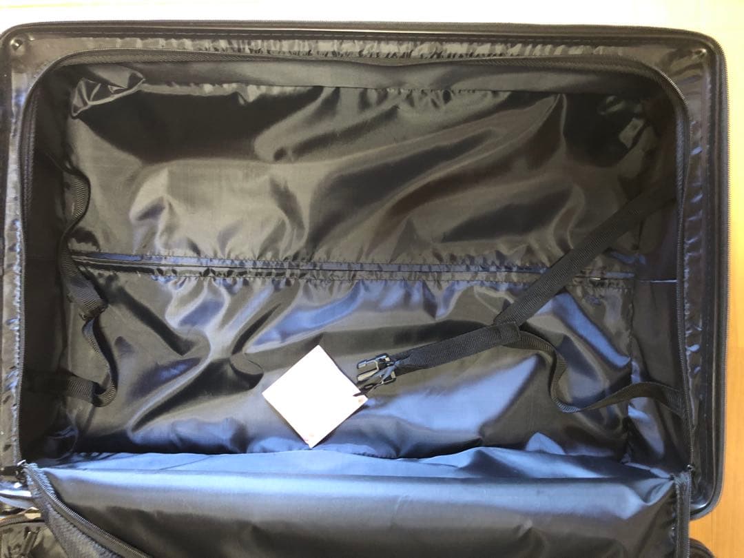 ハローキティ ポルカドット キャリーケース