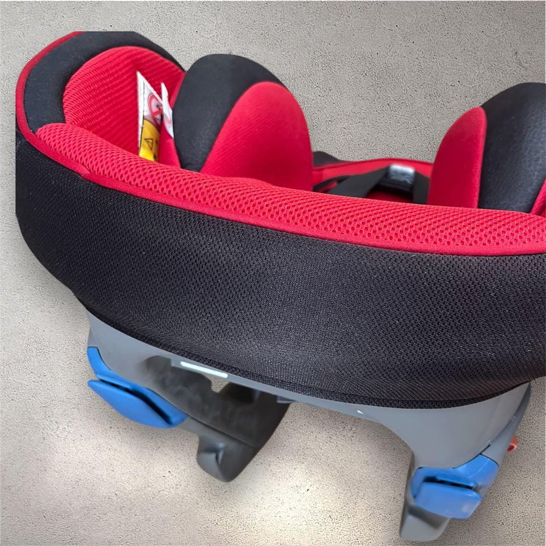 【美品】combi 新生児から4歳頃 チャイルドシート　ミニマグランデEG 赤