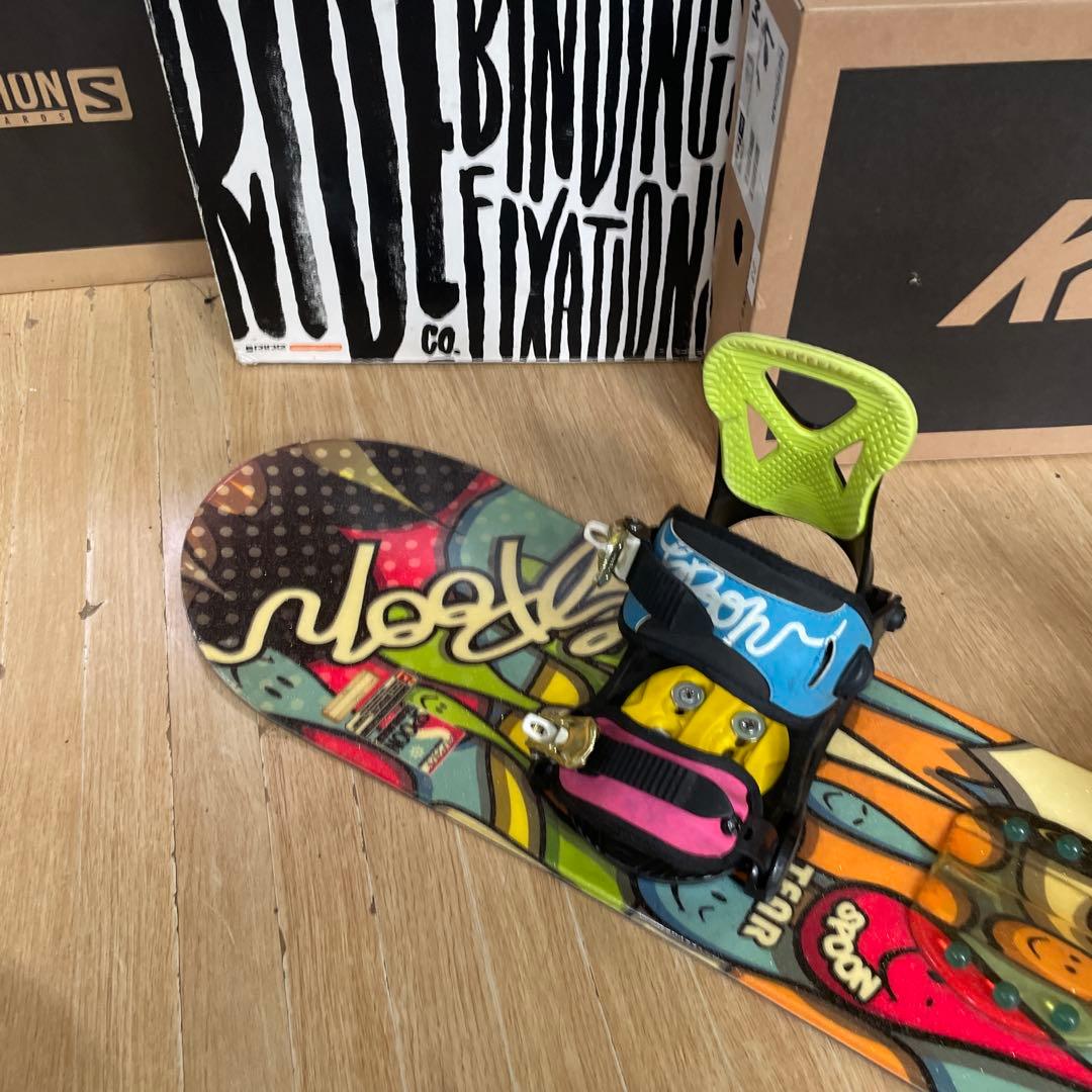 SPOON　スプーン　キッズスノーボードセット　バイン付4点セット
