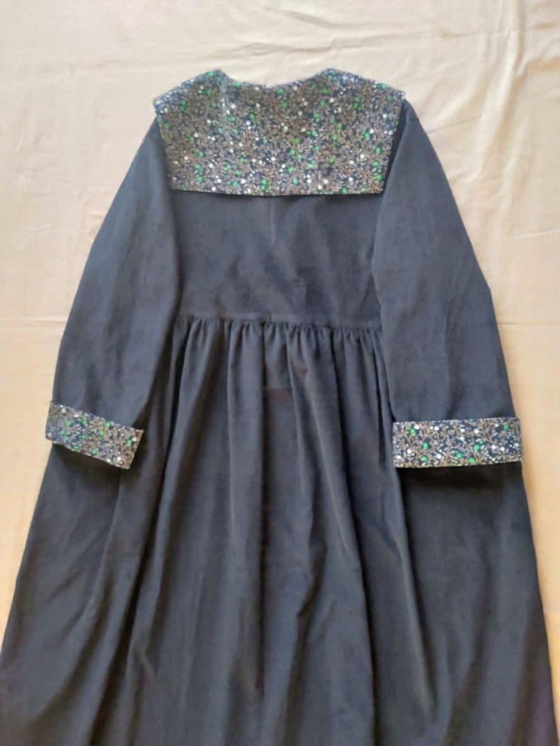 セーラーカラーワンピース